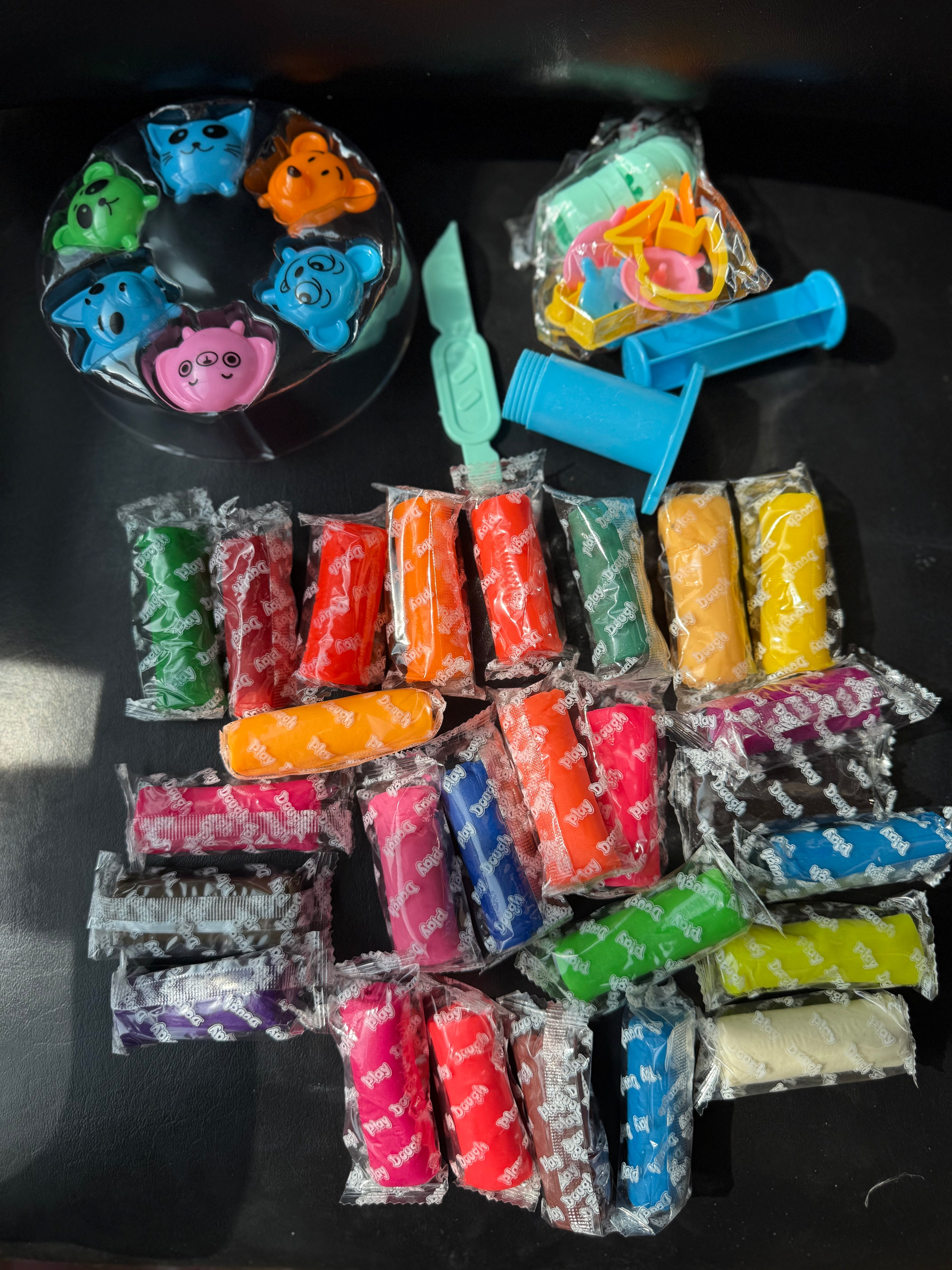 Cute Cartoon Play Dough with Mold - Wheat Based & Non-Toxic (Party Favor)