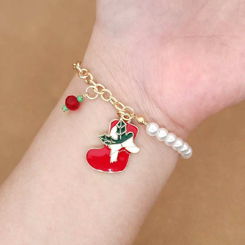 Festive Christmas Charm Pearl Bracelet | Adjustable Holiday Jewelry